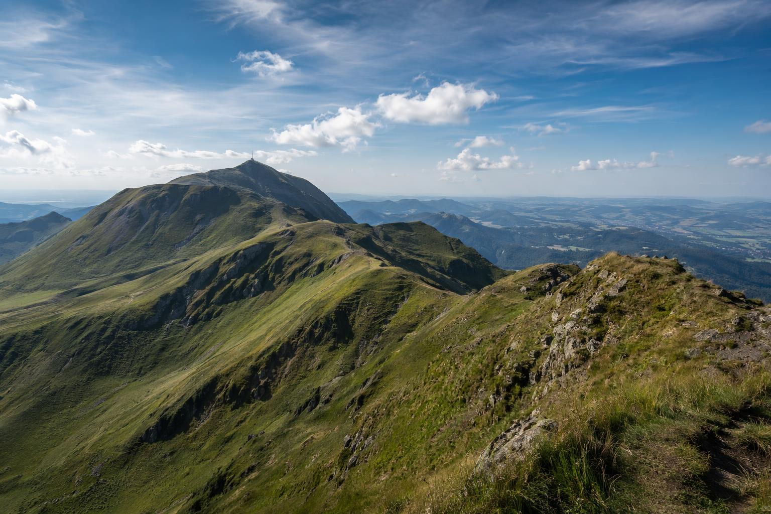 Le Puy de Sancy et ses crêtes autour du Mont-Dore – Puy-de-Dôme